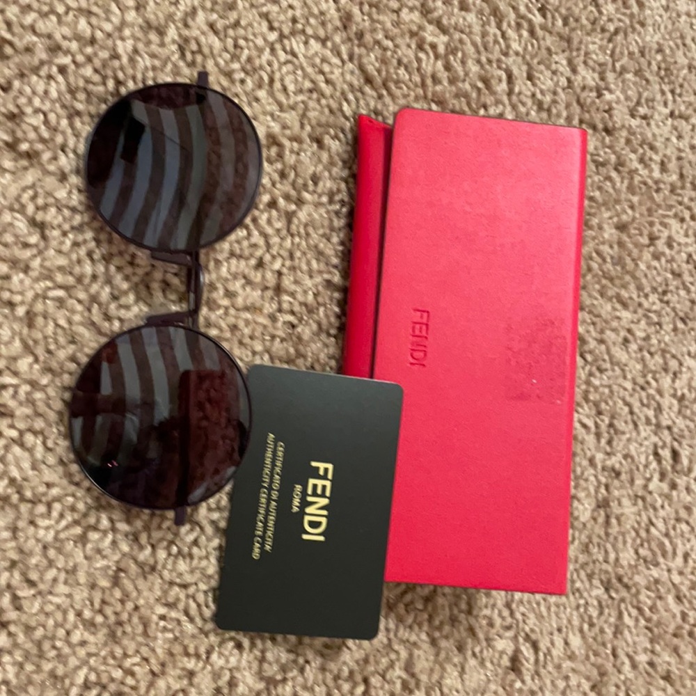 Fendi Sunglasses Unisex